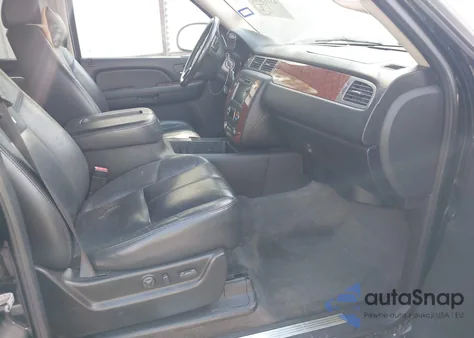 2008 Chevrolet Suburban 1500 Lt из США, поврежденный, VIN 3GNFC16058G225852